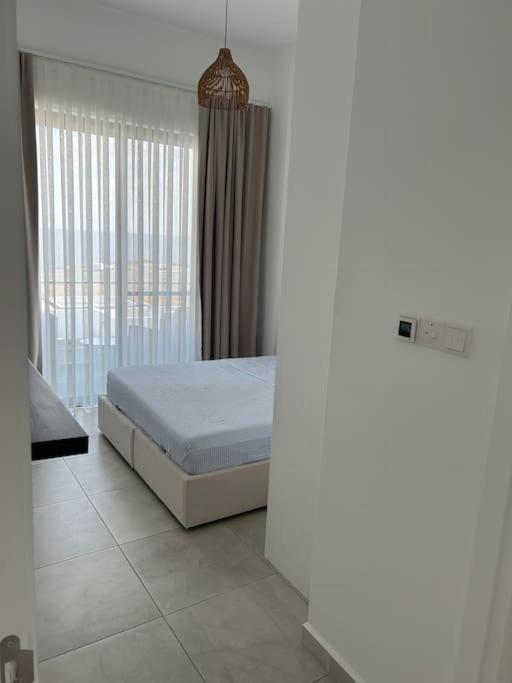 Penthouse Med Privat Saltvannsbasseng Pa Esentepe Beach Кирения Экстерьер фото