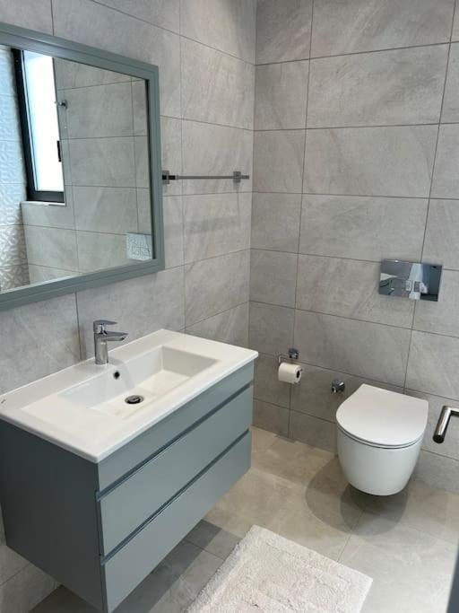 Penthouse Med Privat Saltvannsbasseng Pa Esentepe Beach Кирения Экстерьер фото