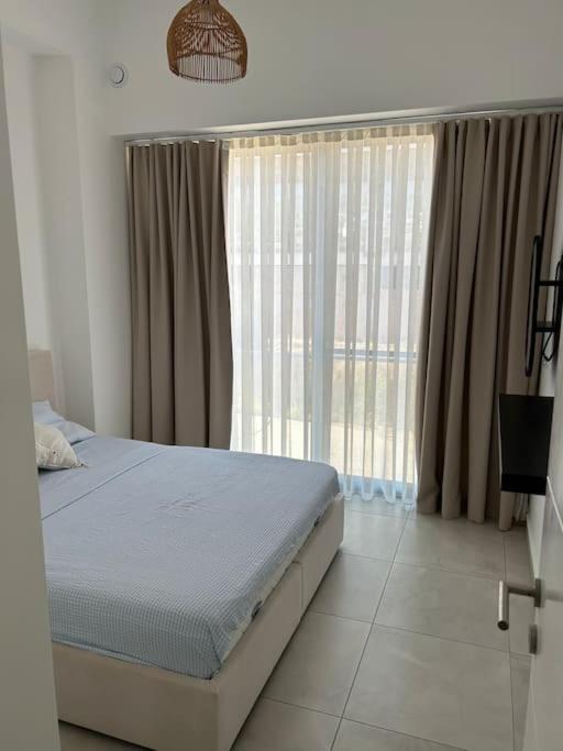 Penthouse Med Privat Saltvannsbasseng Pa Esentepe Beach Кирения Экстерьер фото