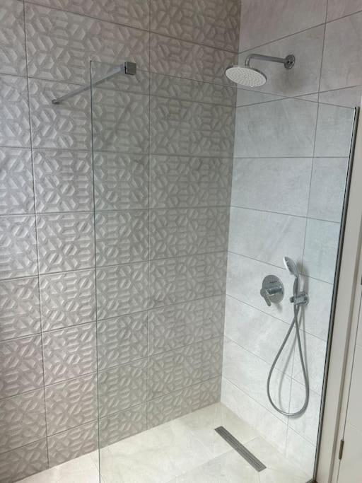Penthouse Med Privat Saltvannsbasseng Pa Esentepe Beach Кирения Экстерьер фото