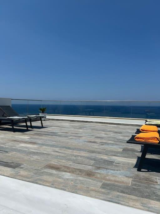 Penthouse Med Privat Saltvannsbasseng Pa Esentepe Beach Кирения Экстерьер фото