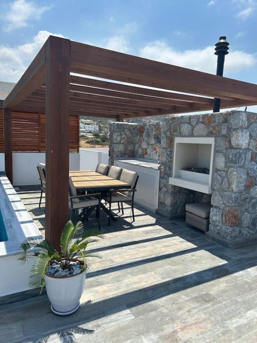 Penthouse Med Privat Saltvannsbasseng Pa Esentepe Beach Кирения Экстерьер фото